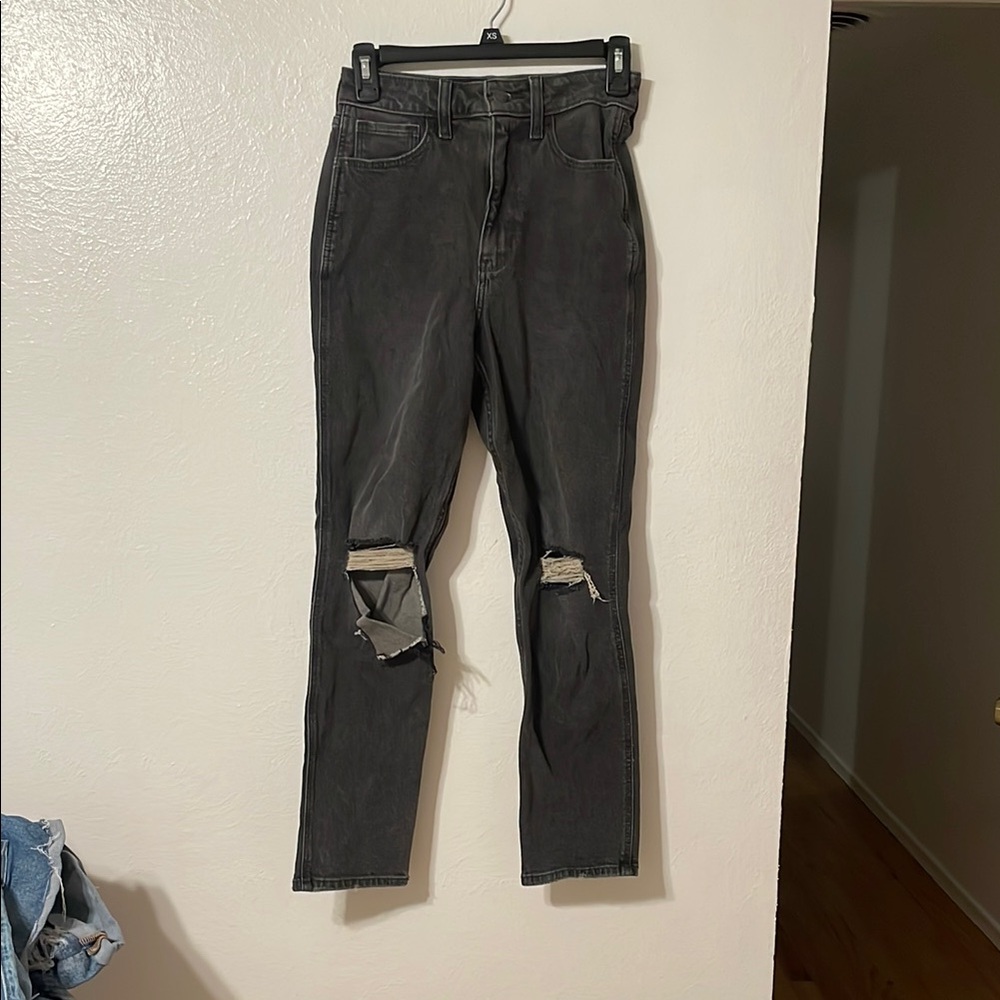 Hollister High Rise Mom Jean- Black